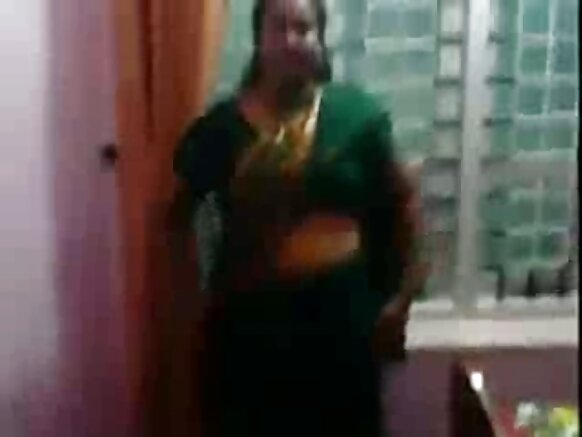Bharatiya holiwuḍ seksi viḍio cinema aunty 1324