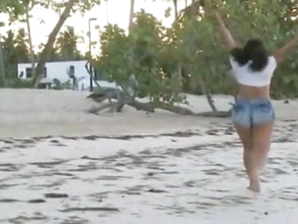 Bharot bạhu maraṅ b (.) (.) bs manisha koirala sexy cinema goa beach re uduk̕ akana