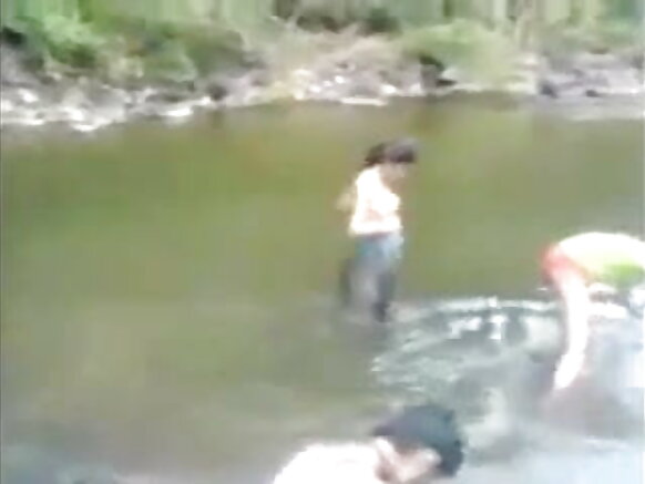 Bharatiya kuri bharotiya kuri ko sate river vedio sexy theor bfs cinema