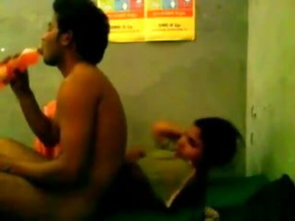 Inglish te cinema vidio re sexy ar moj ko kạmi kana