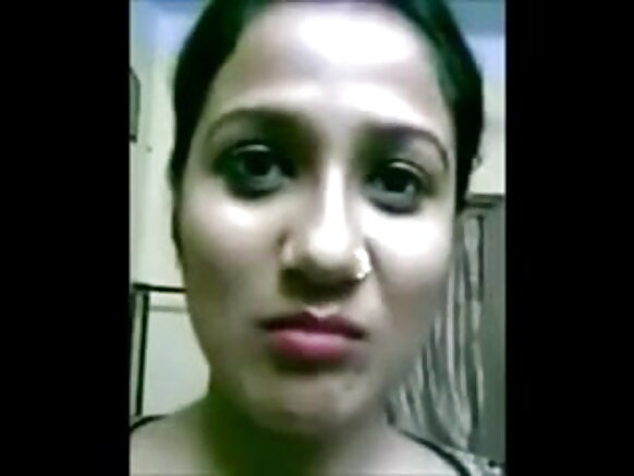 Bada Ti Bharotiya Kuri Bada Ti Kala Kichori Otar Garo Bana - Kajal Sexy Movie Garo Bana