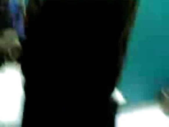 Share do adi moj hindi boobs sexy video pura film ko jogao huyu kana