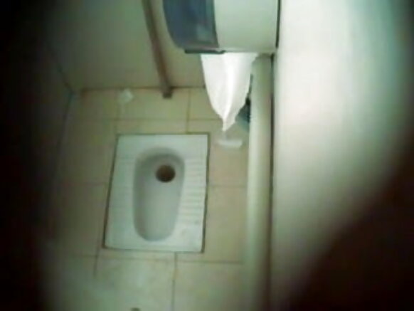 Ḍēsi indiẏō bathroom hawa rēẏāga rēnāga rēẏāga rēẏāga sēksi phōṭō viḍiẏō puērṭō azula