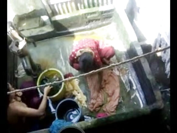 Bangla desi aatu ren kuri bhojpuri hindi bathroom sexy cinema dhaka nagraha re pean kuri (5)