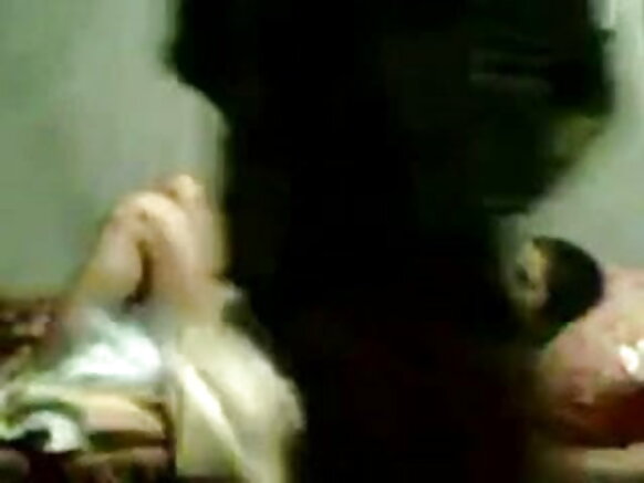Bengali jãwãe dulạṛiạ lạgit́ sạni leone seksi lil cinema