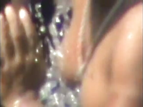bangla desi sexy vidio sexy vidio citạr hoṛko desi bangla bathroom khola