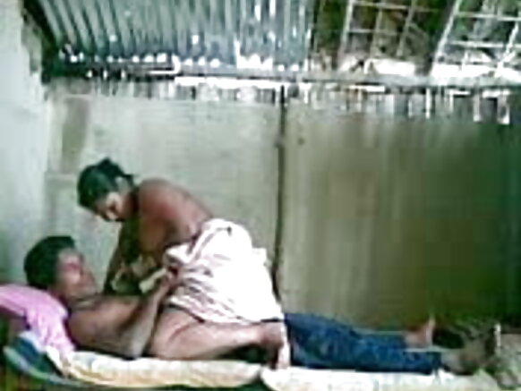 Jasusi cinema reak̕ gujarati gate ińak̕ nawa bharoṭ ren kạmiạ kuṛi renak̕ sexy koṛa sãote