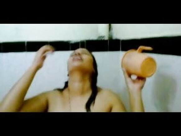 Desi bhugạ bhabhi bathroom doggy film re ạḍi sexy gate ko choda