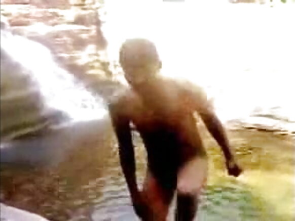 Desi bf sexy ạtu film bạhu nạḍri chada khula bharoṭ re̱ gạlti