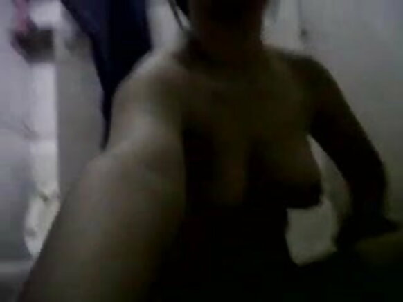 Mumbai ren kuri ria horo ko khuwa hindi sexy movie r kuri selfie khota