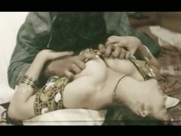 Sexy māṇa kāhāra purā'ō ṭēlugu grēḍa b mēḍē kāsa rājīni, riẏā (cetan ānsēnsāra)