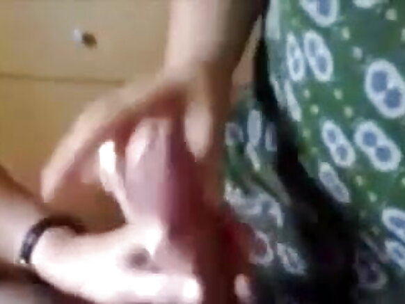 Delhi ren ghar ren maejiu aeren boeha ko stro emet' kana, napae stro emet' kana hindi cinema hindi sexy
