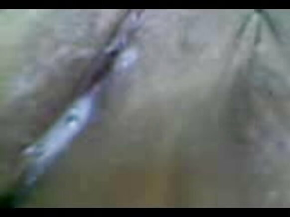 Desi aunty madhuri dixit seksi film desi aunty bhitri re cum