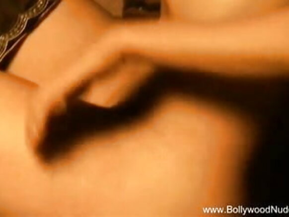 Bollywood bharoṭ re̱ mit’ sạjại ar rạskạanak’ kuṛi gate sex vidio kana