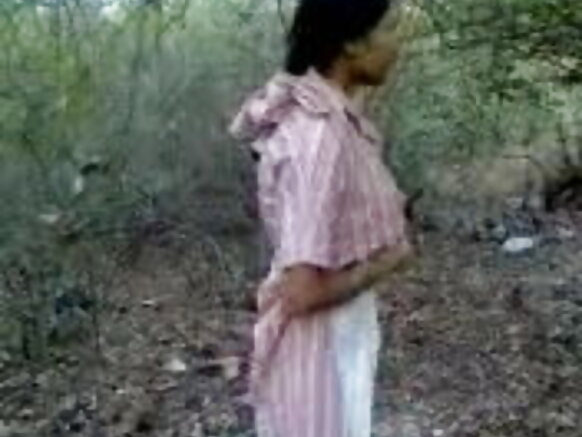 Desi sex jangla me sexy english jungle (jangla me mangal)