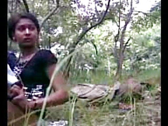 Ạḍi hahaṛa sexy hindi vidio purạ cinema desi kuri sanamko lạgit́ koṛa gate salaḱ bahre guḍi kạmi kana