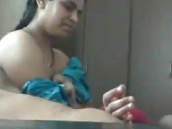 Aunty ko time vedio sexy film vedio captured
