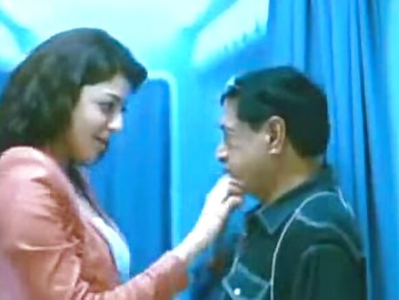 Kajal agarwal gọṭ cọmpọn họṛ mare̱ sexy cinema salaḱ ńeloḱ kan klip hatao akana