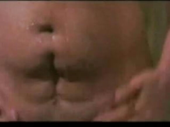 bharoṭ bharoṭ holiwuḍ sexy citạr aunty aunty 1031